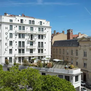 Hotel College